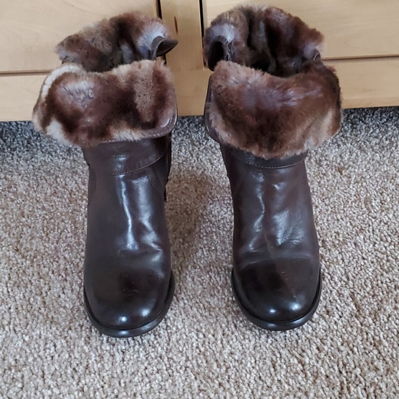 Meucci Booties - Picture 1 of 8